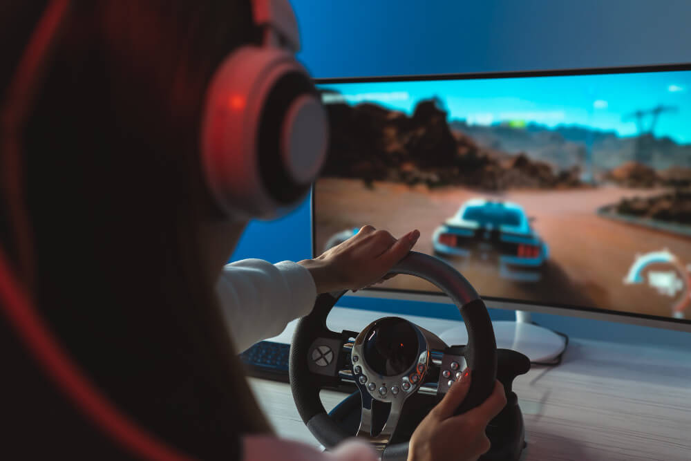 27 colos monitor méretei